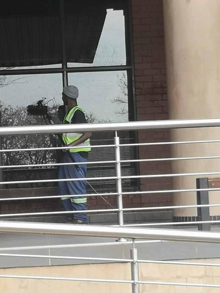 Clean windows after Sparkleen service