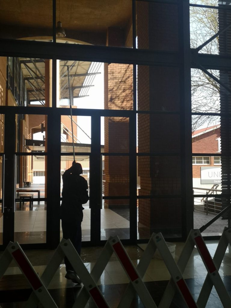 Sparkleen Windows job photo